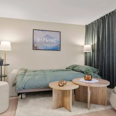 Apartament In Centrum With Parking