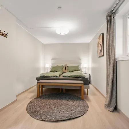 Apartament In Centrum With Parking