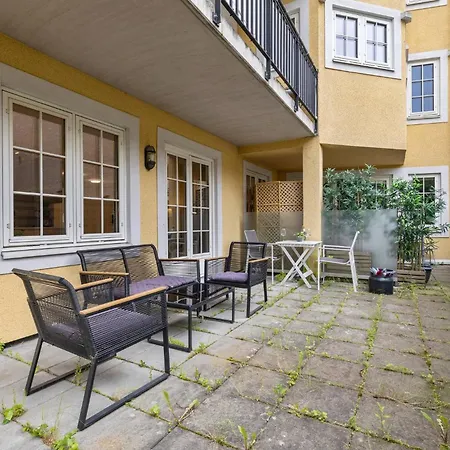 In Centrum With Parking Apartment